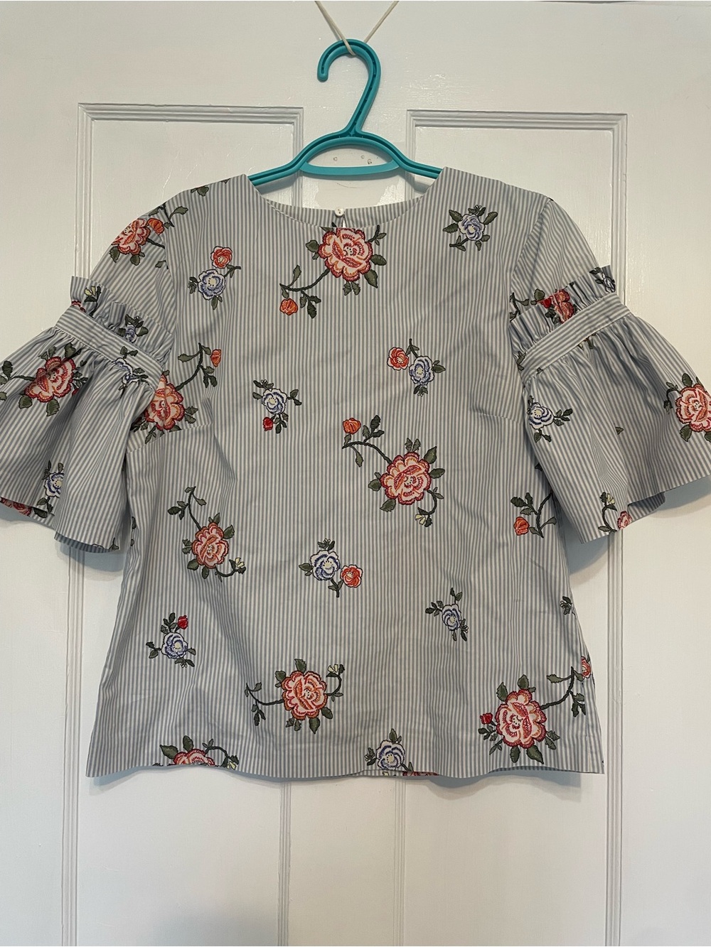 Floral Stripe Bell-Sleeve Women’s Top - Blue with Pink Roses